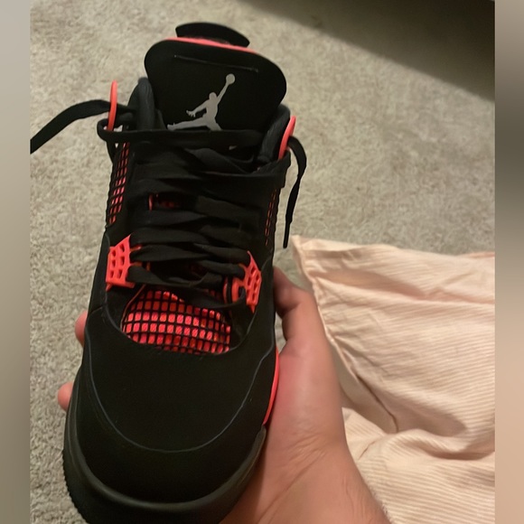 Jordan 4 red thunder